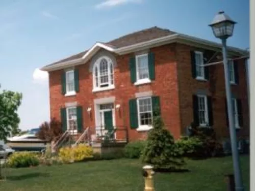 The James Thomas House, built c.1856