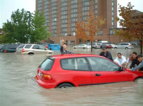 Image of cars in a flooded street