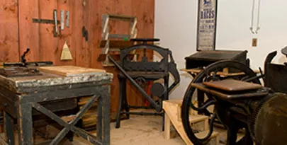 HERITAGE BUILDING ITEMS AND PIECES